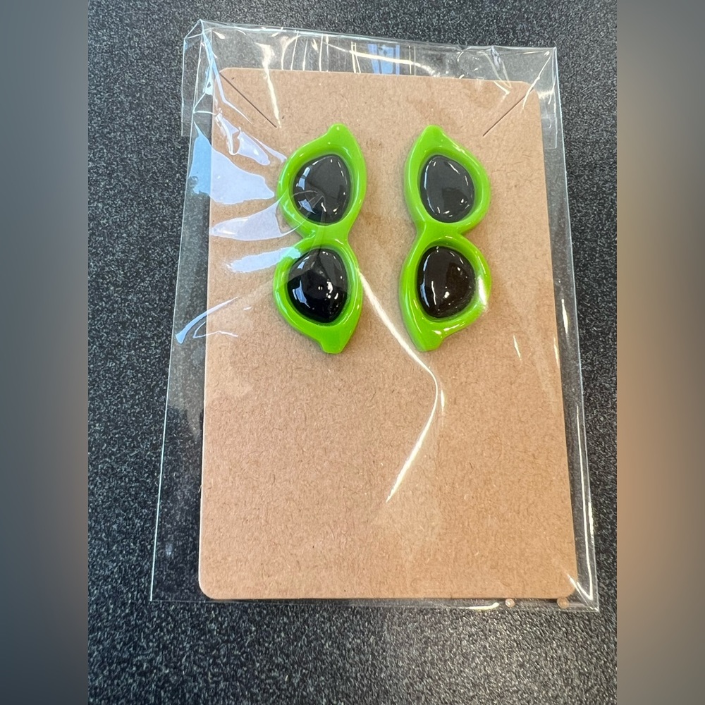 Sunglass Lime Green stud earrings! New! Never worn. Made with nickel free metals - Picture 3 of 3